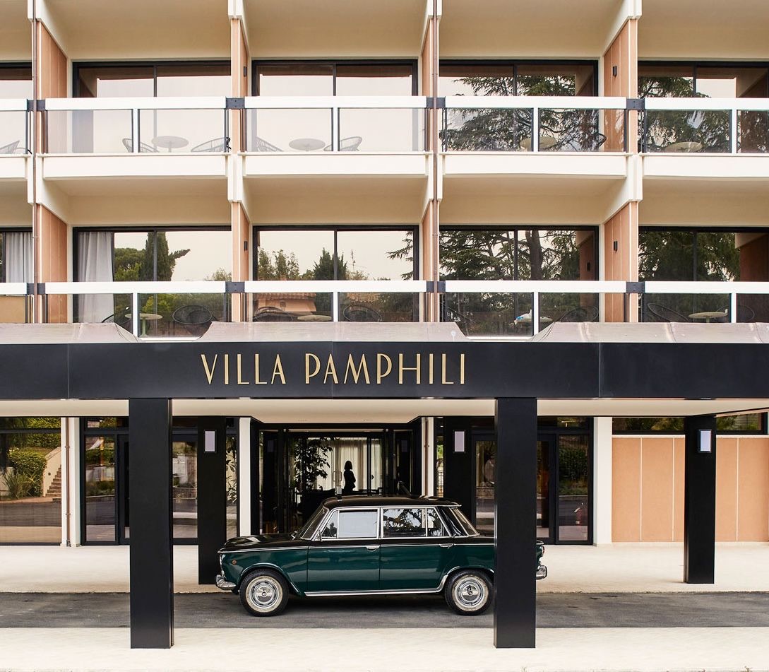 Ingresso dell’Hotel Villa Pamphili, location dell’edizione AXIS di Roma